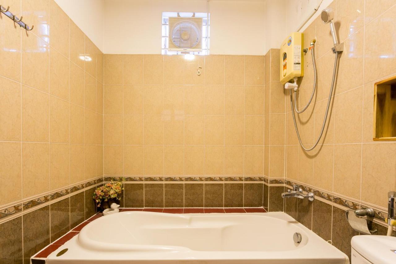 Spot On 676 Jimmy House Hostel Ho Chi Minh-stad Buitenkant foto